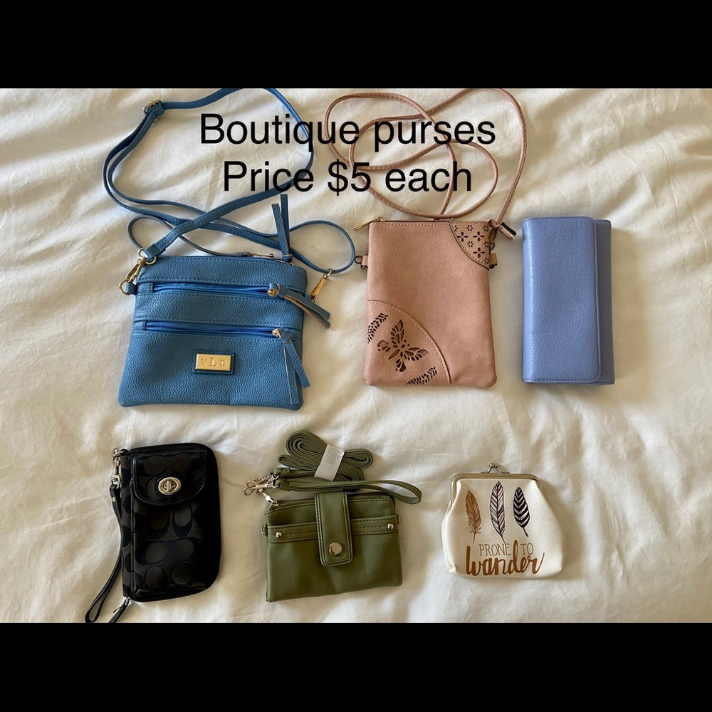 Clothes bundle - Picture 6 of 6